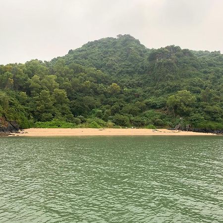 Ocean Beach Resort Cat Ba Island Esterno foto