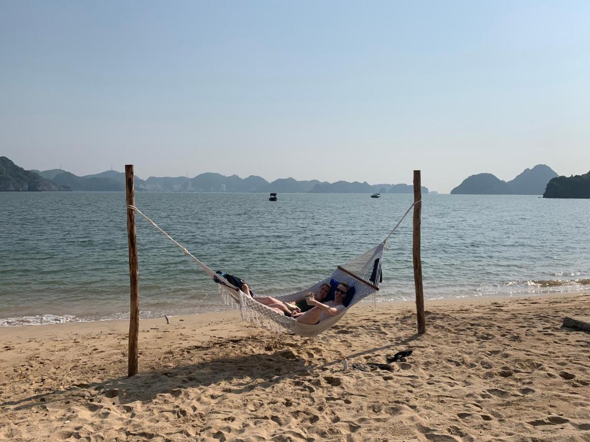 Ocean Beach Resort Cat Ba Island Esterno foto