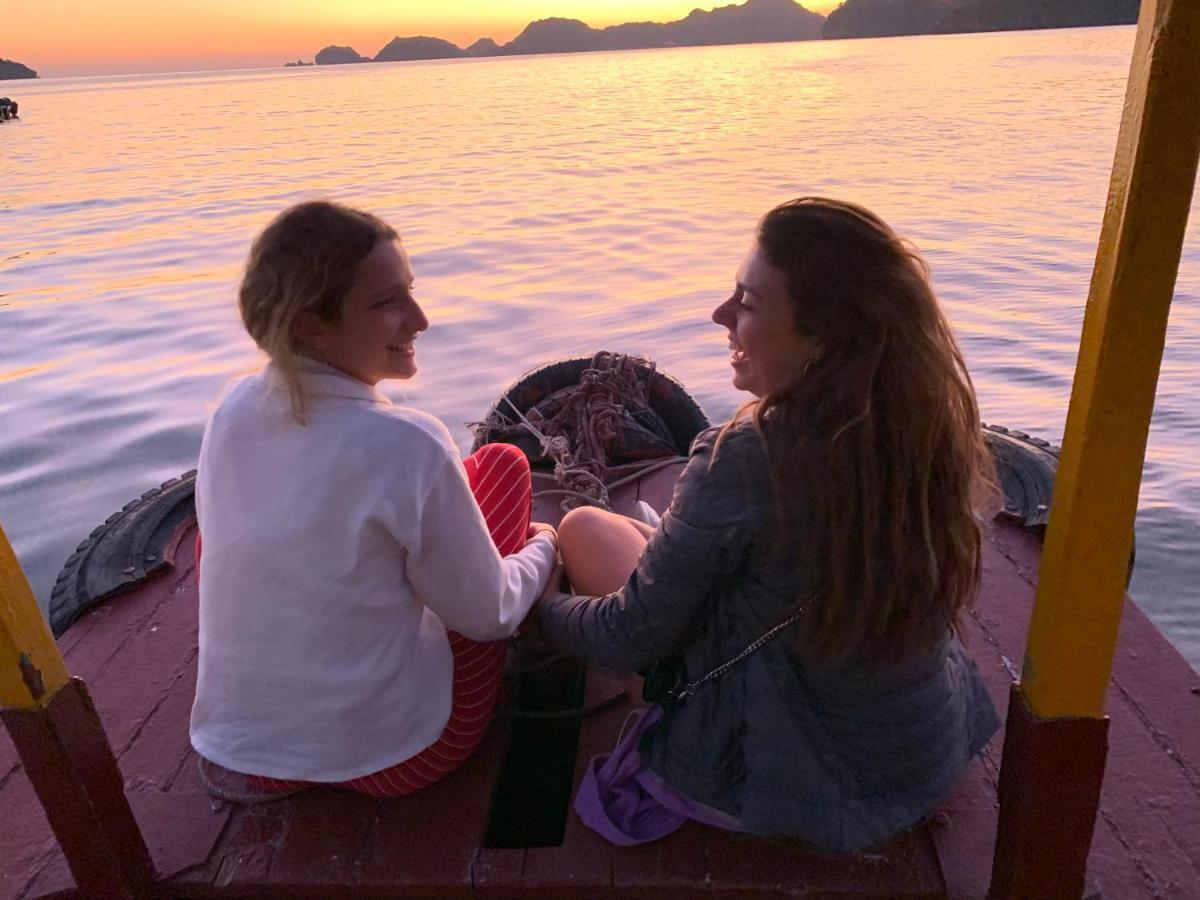 Ocean Beach Resort Cat Ba Island Esterno foto