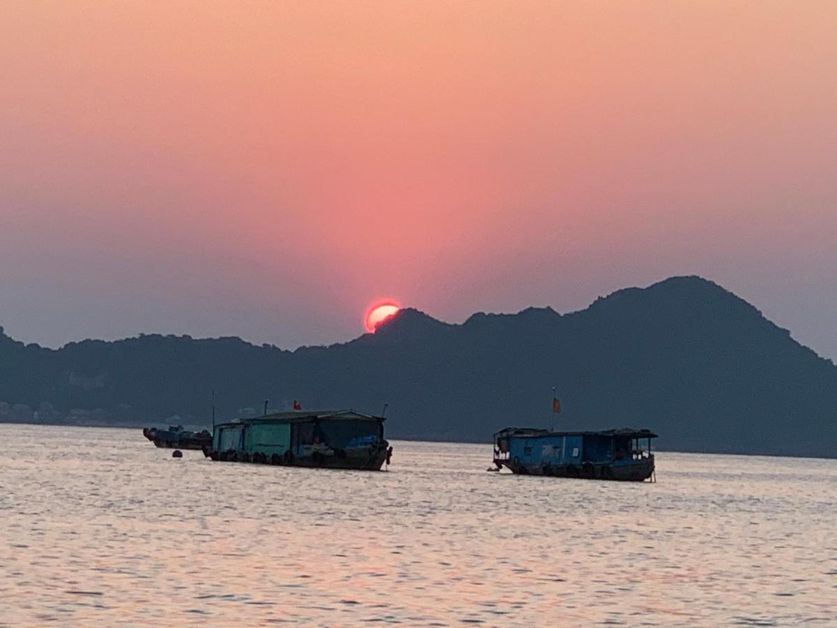 Ocean Beach Resort Cat Ba Island Esterno foto