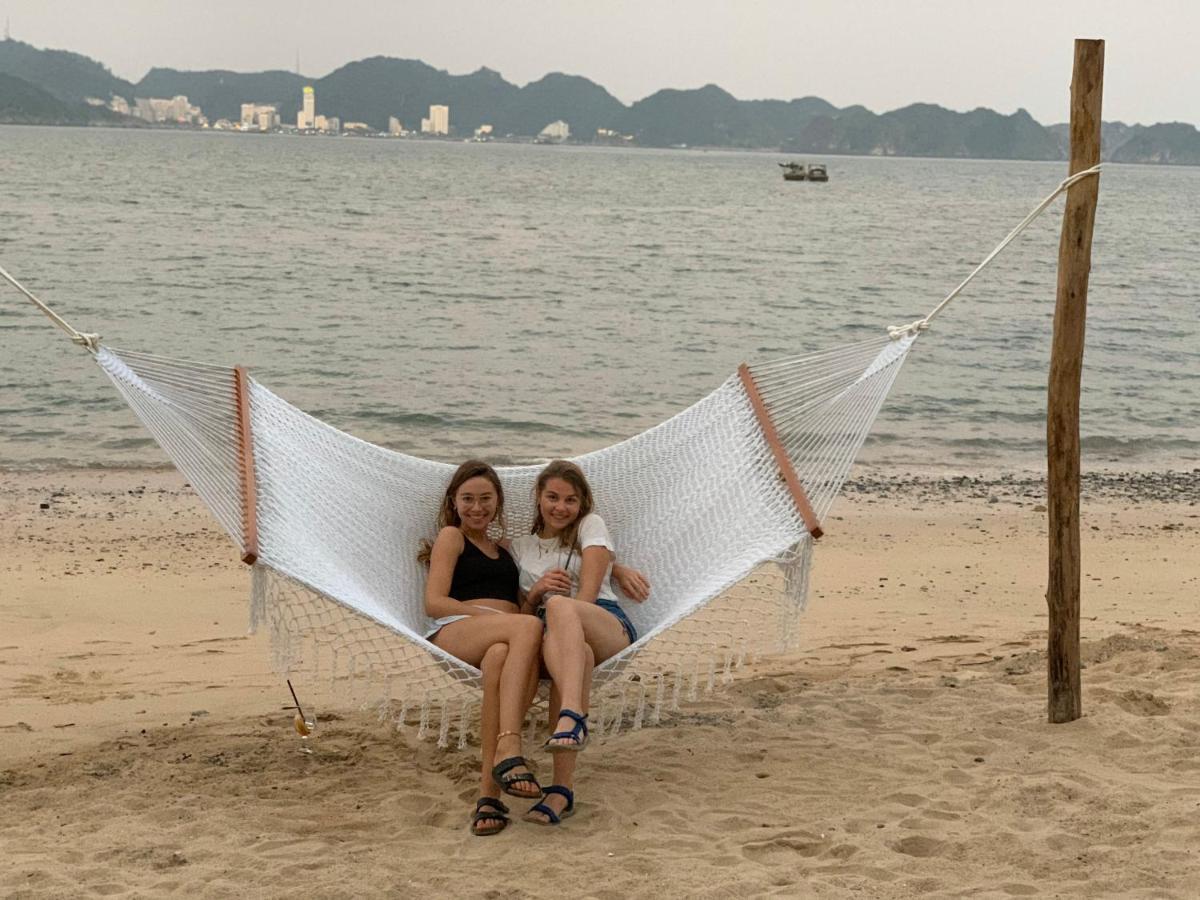 Ocean Beach Resort Cat Ba Island Esterno foto