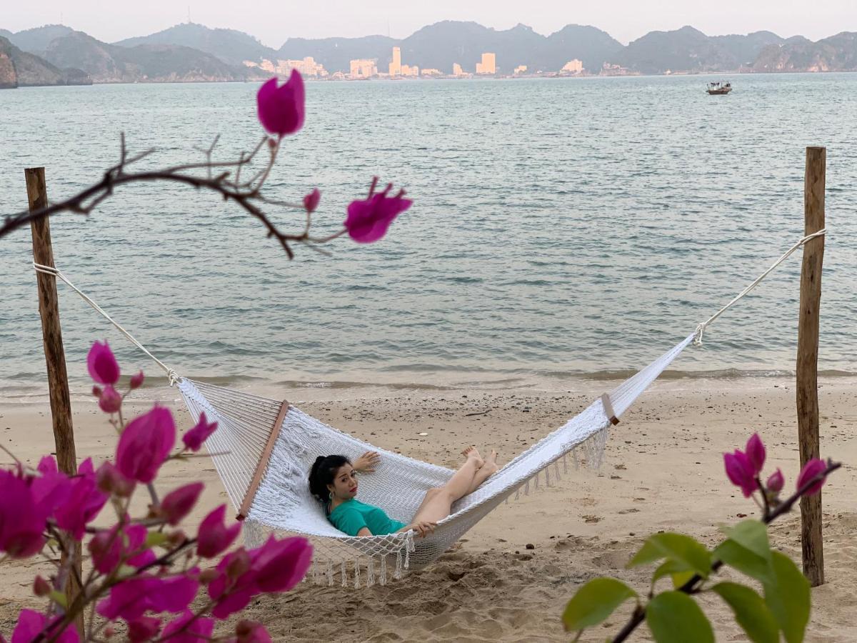 Ocean Beach Resort Cat Ba Island Esterno foto