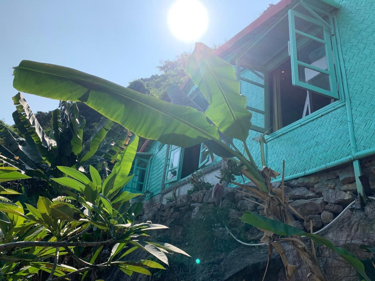Ocean Beach Resort Cat Ba Island Esterno foto