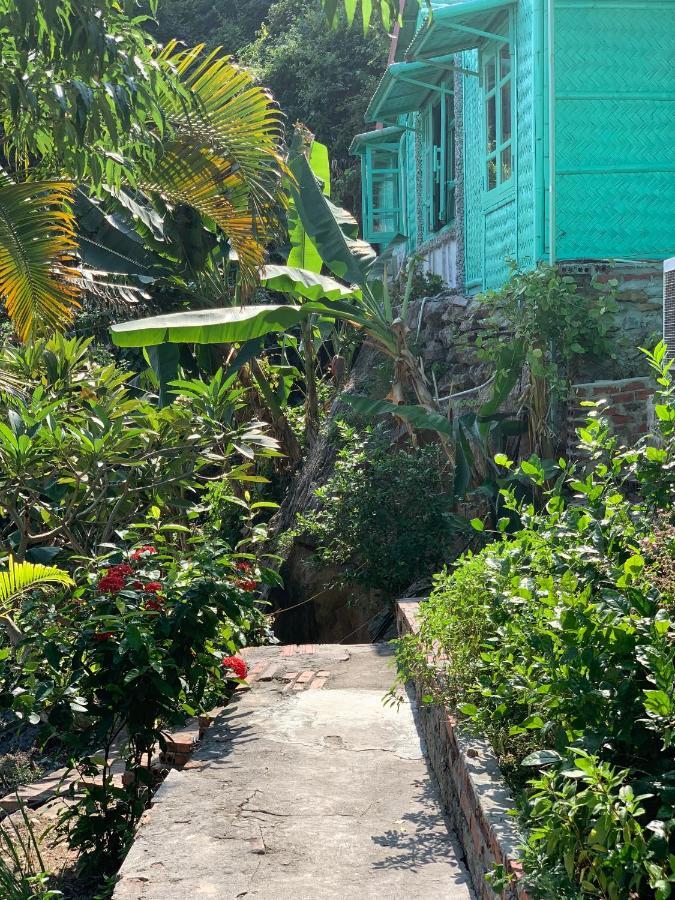 Ocean Beach Resort Cat Ba Island Esterno foto