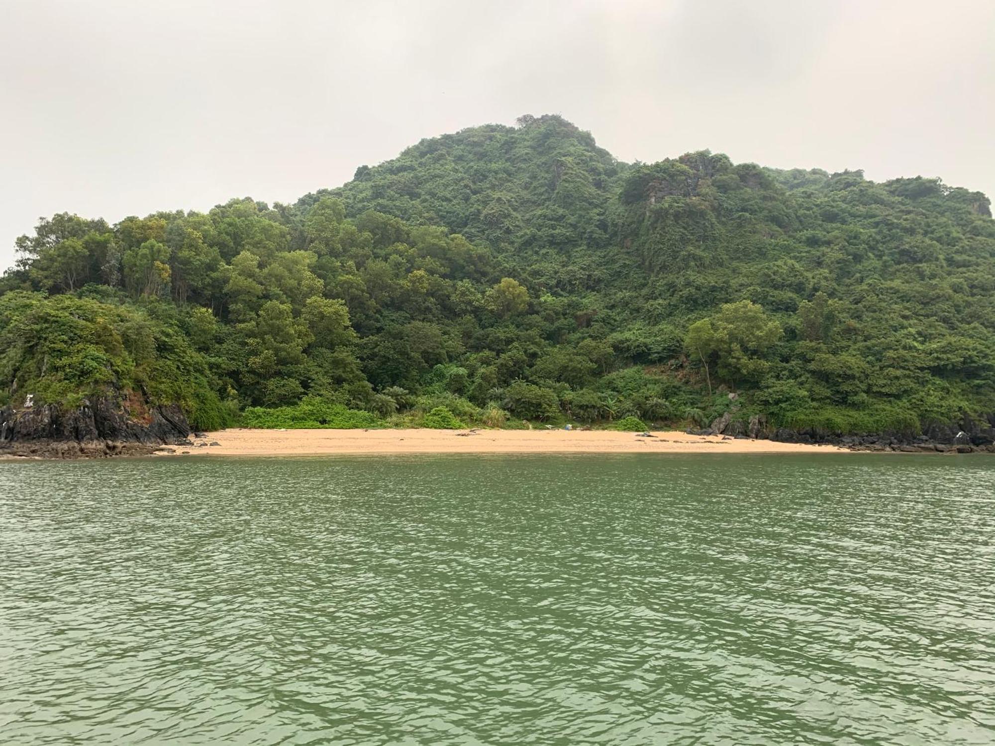 Ocean Beach Resort Cat Ba Island Esterno foto